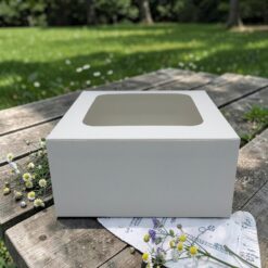 กล่องเค้ก 1 ปอนด์ ทรงมาตรฐาน ขาวล้วน แพค10ใบ(0712) ขนาด20.5x20.5x10 ซม.