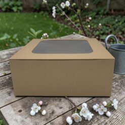 กล่องเค้ก 2 ปอนด์ ทรงมาตรฐาน คราฟท์น้ำตาล แพค10ใบ(0781) ขนาด24.5x24.5x10 ซม.