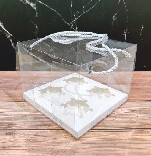 กล่องคัพเค้กพลาสติกใสมีเชือกหิ้ว พร้อมฐานรอง 4 หลุม ขนาด 18x18x14ซม. (1ชิ้น/แพค) 2551 - Image 4